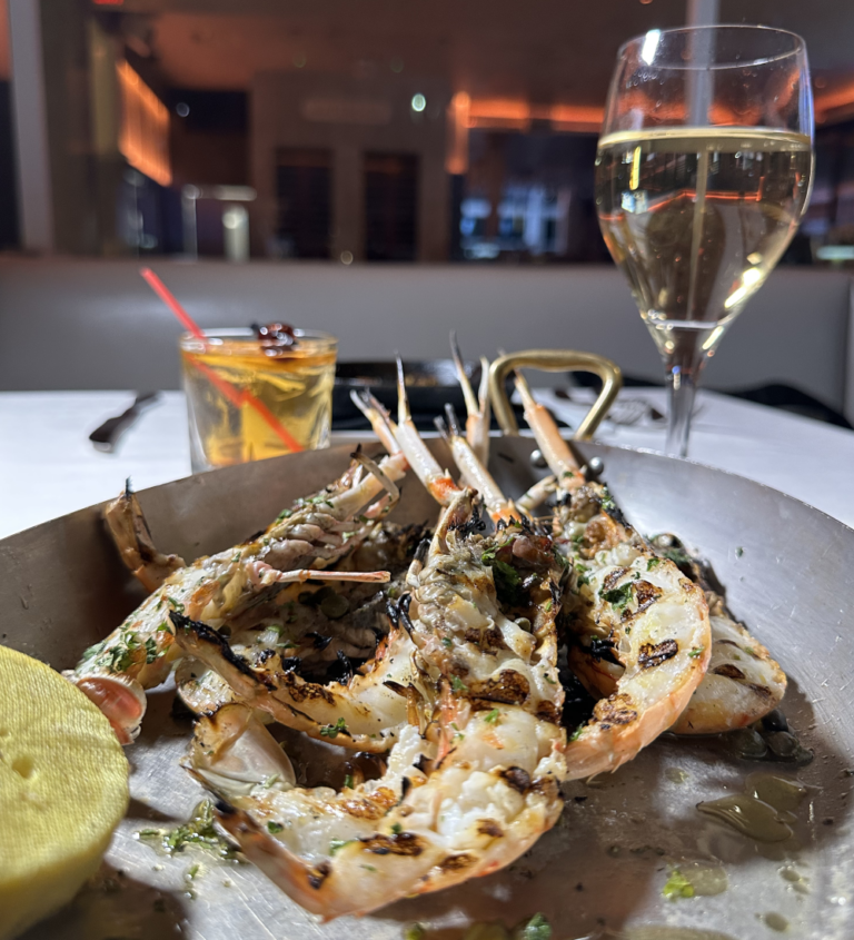 Waterfront Restaurants Near Edgewater With Skyline Views